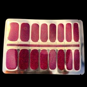 Glittery Pink/Purple Nail Wraps